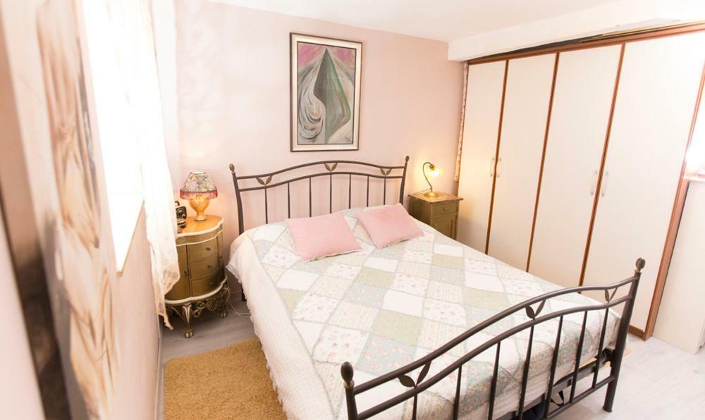 Apartment Antica With Yard & Bbq Split Luaran gambar