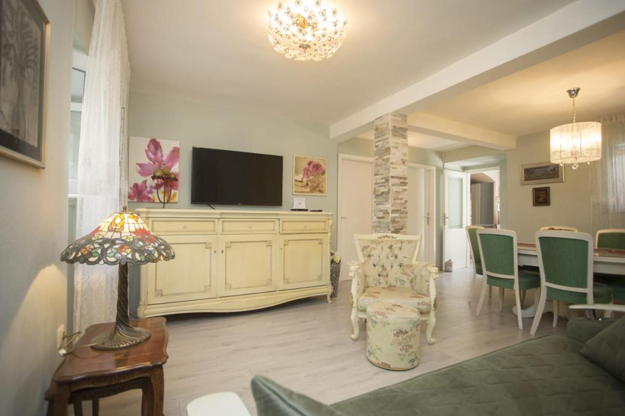 Apartment Antica With Yard & Bbq Split Luaran gambar